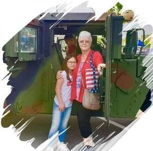 Meet your Posher, Bonnie